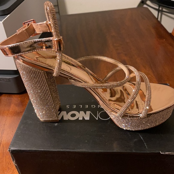 Heels - Picture 6 of 8